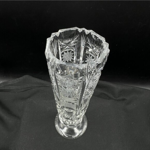 Vintage European Cut Crystal Pedestal Starburst Vase 8.25 Inch - Picture 3 of 10